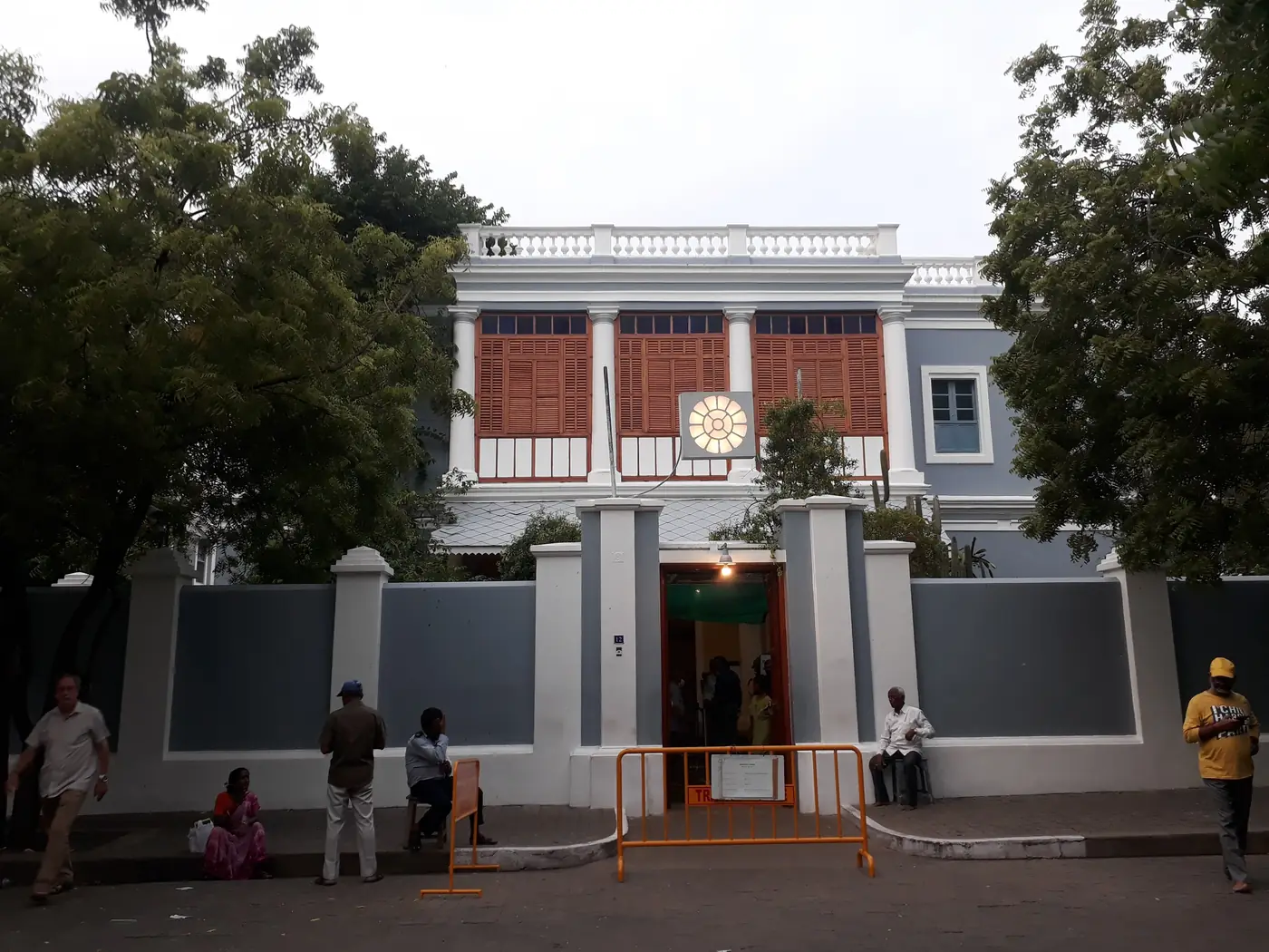Entrance facade of the Sri Aurobindo Ashram in Pondicherry