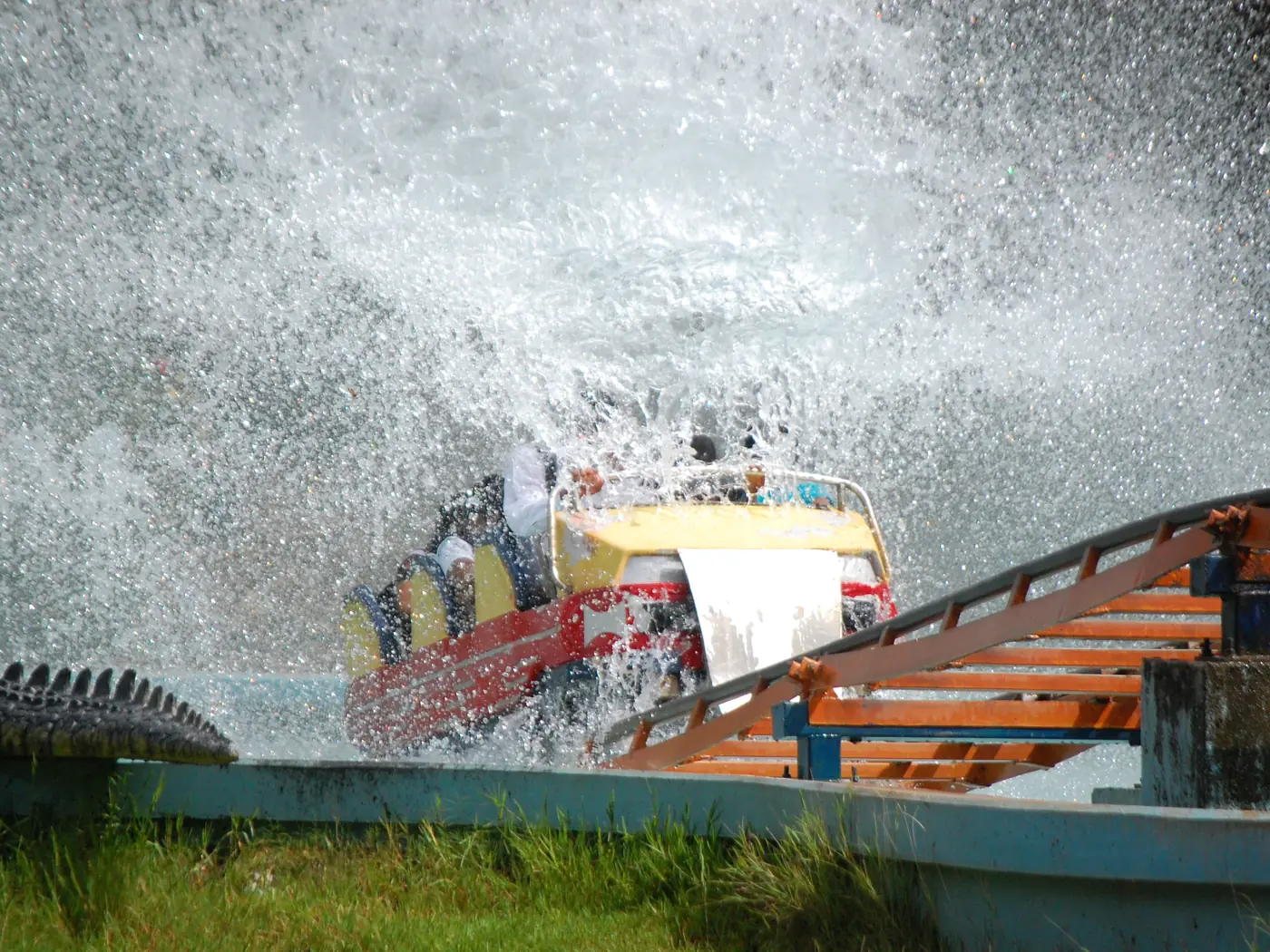 A water ride splashing down; stand-in photo for Pondy Ocean Park